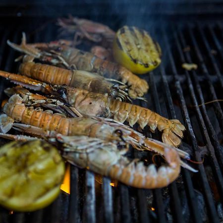 فندق Quinlan & Cooke Boutique Townhouse And Qcs Seafood Restaurant كاهيرسيفين المظهر الخارجي الصورة