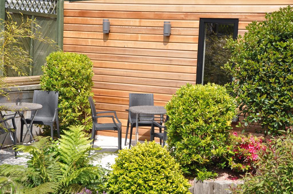 فندق Quinlan & Cooke Boutique Townhouse And Qcs Seafood Restaurant كاهيرسيفين المظهر الخارجي الصورة